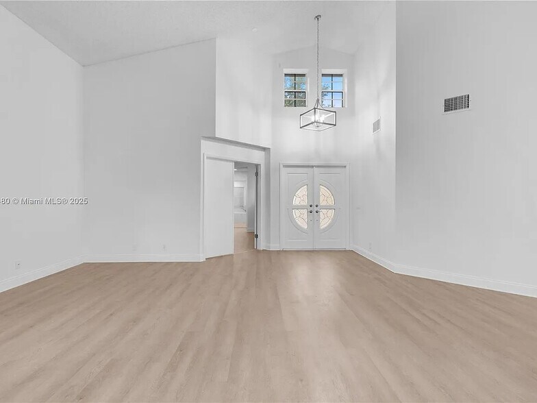 Primary Photo - 1525 Seabay Rd