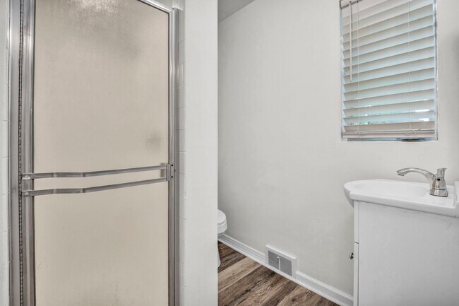 Building Photo - 1787 Tanglewood Dr