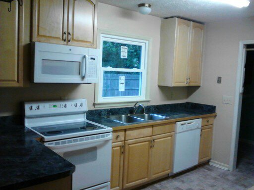 Building Photo - 958 Rim Rd