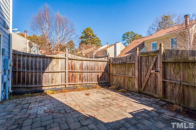 Building Photo - 5606 Split Oak Way