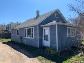 Building Photo - 513 Hawley St