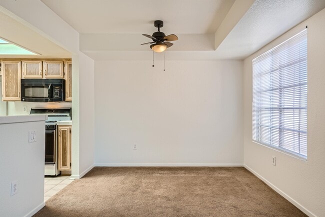 Building Photo - 1908 Mountain Hills Ct