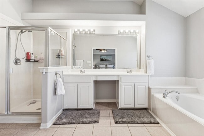 Building Photo - 1802 Stacy Falls