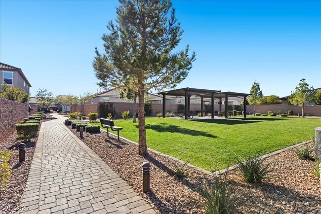 Building Photo - 4181 Nopal Serrano Ave