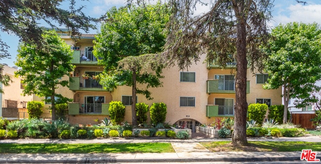 Building Photo - 914 Lincoln Blvd