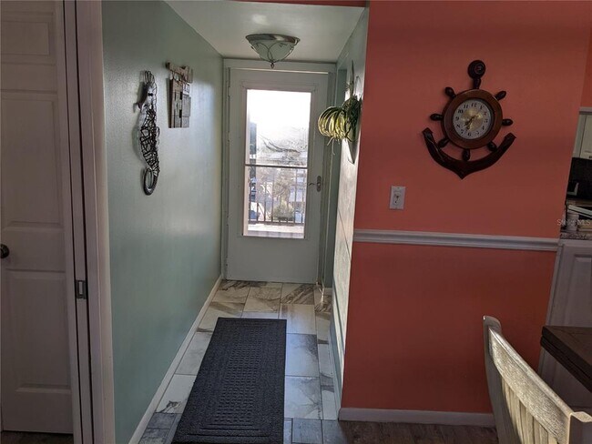 Building Photo - 2616 Cove Cay Dr