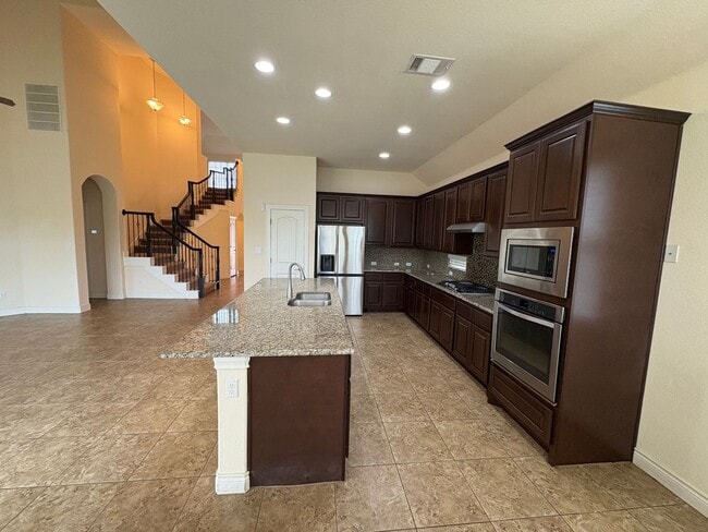 Building Photo - Make This Pflugerville Residence Your New Home!!