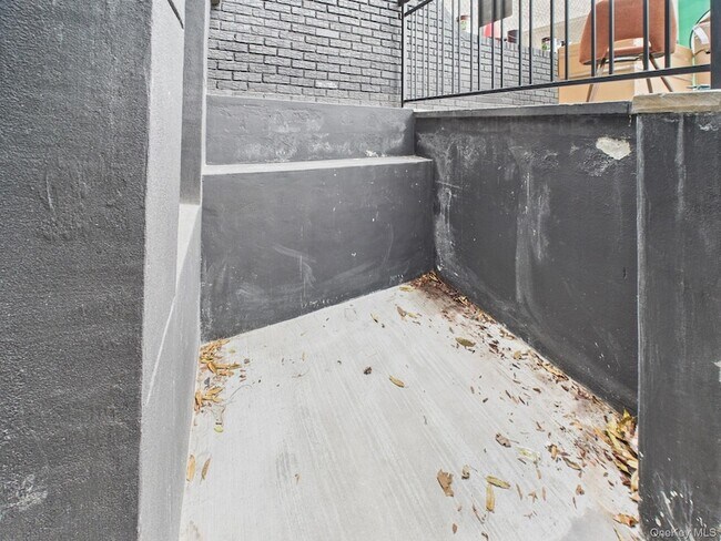 Building Photo - 1770 Pacific St