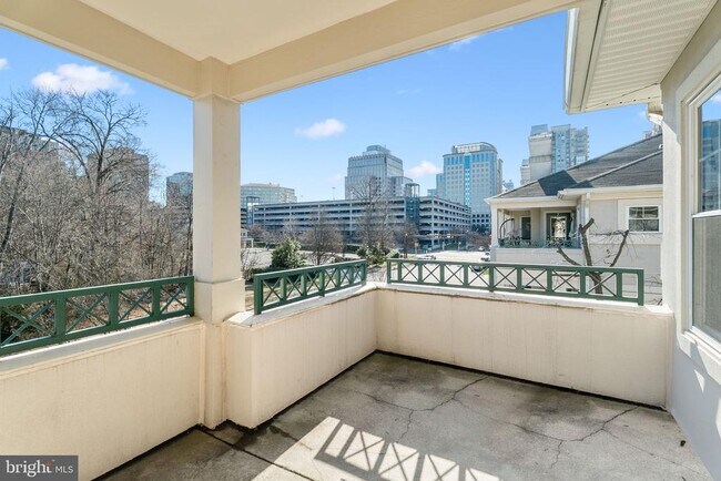 Building Photo - 12024 Taliesin Pl