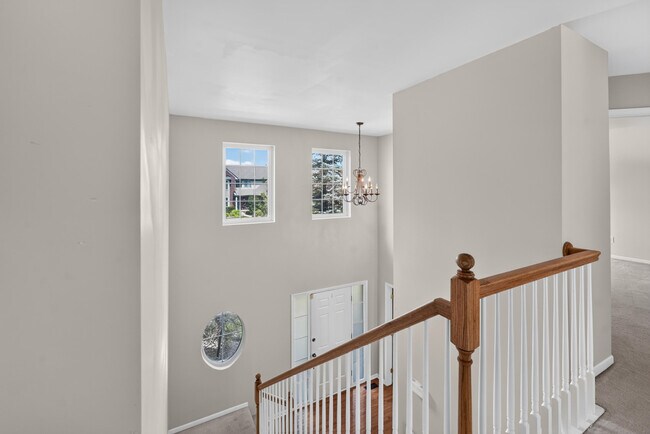 Building Photo - 392 Sedgewood Ln