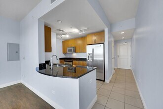 Building Photo - High Rise Studio Condo - Allue Las Vegas