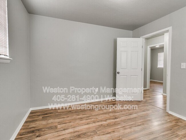 Building Photo - 1605 Cynthia Dr