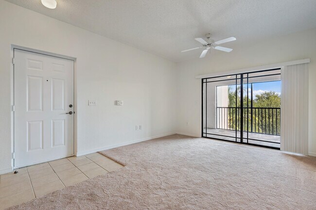 Building Photo - 3022 Alcazar Pl