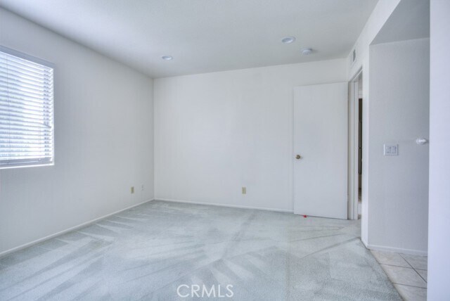 Building Photo - 500 N Bushnell Ave