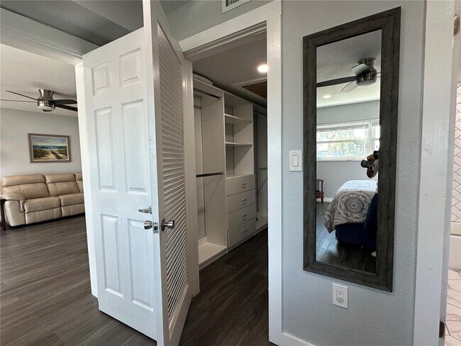 Building Photo - 300 64th Ave