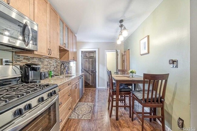 Building Photo - 524 Central Ave