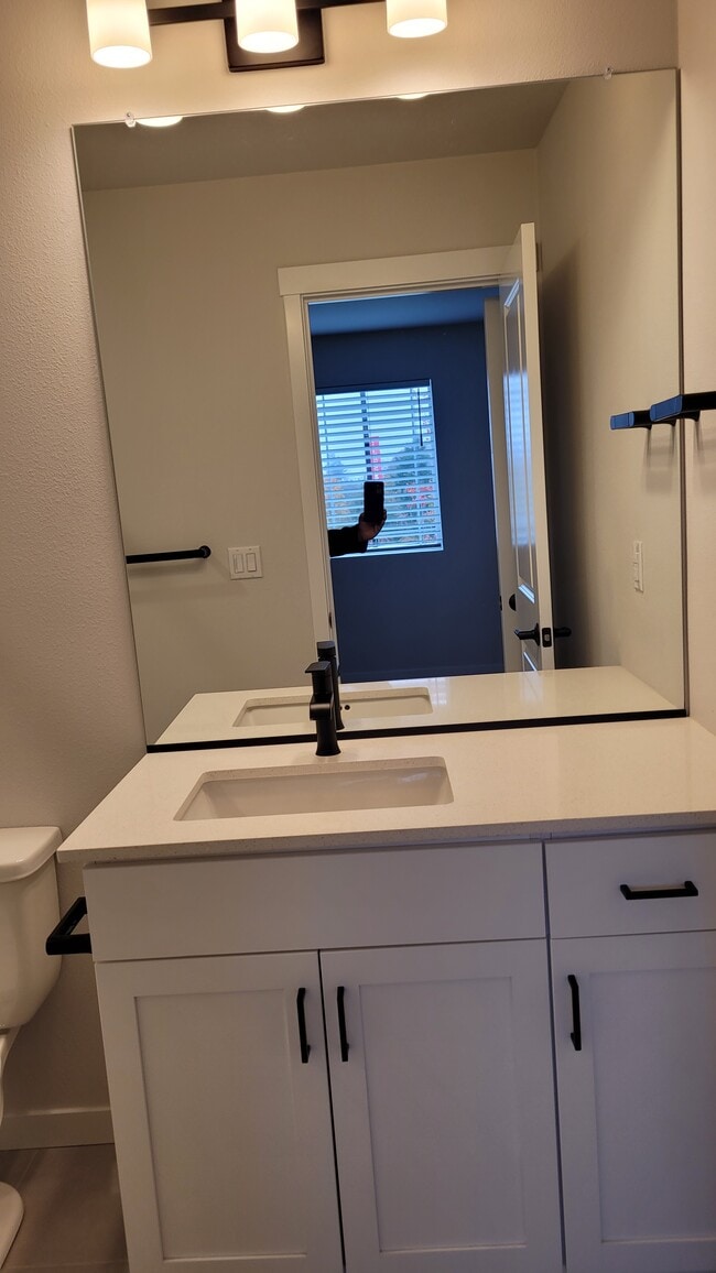 Building Photo - 7065 NW Bountiful Terrace