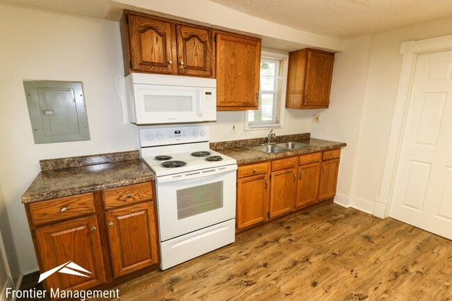 Building Photo - 926 Colorado St