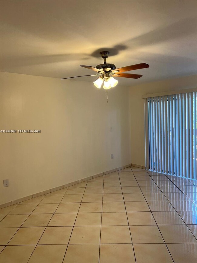 Building Photo - 10651 SW 108th Ave