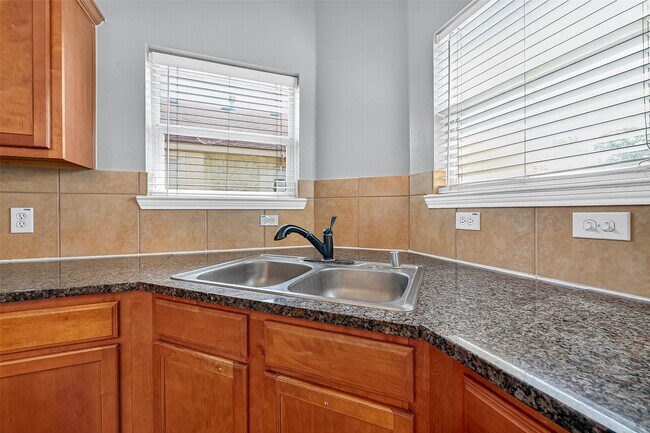 Building Photo - 18519 Bare Meadow Ln