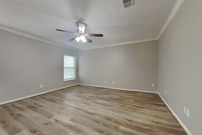 Building Photo - 8302 Hot Springs Dr