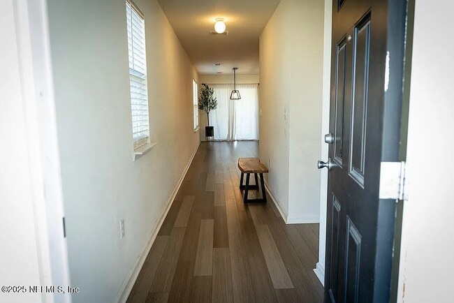 Building Photo - 1863 Maxine Br Wy