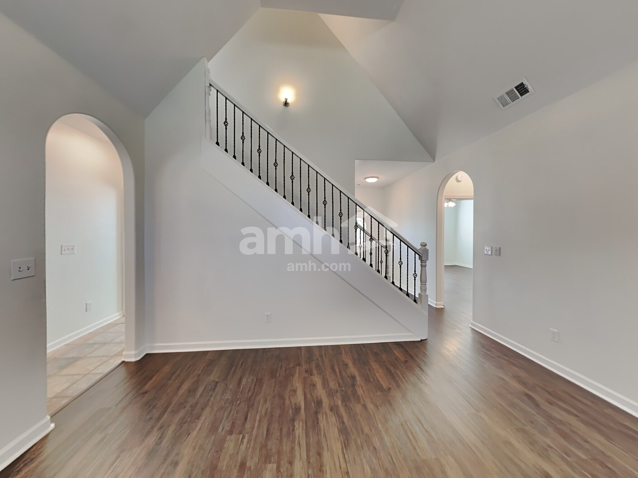 Building Photo - 13136 Braybourne Pkwy
