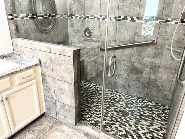 Building Photo - 311 Texas Ave