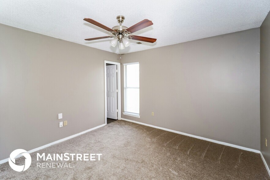 Building Photo - 10588 Stephenson Ln