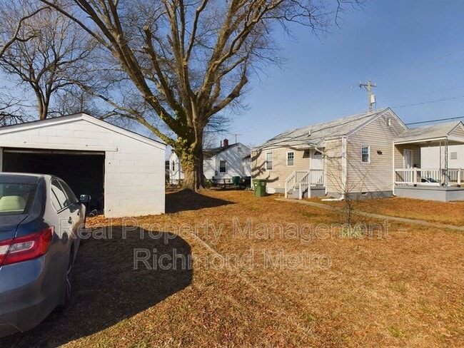 Building Photo - 1800 Ruffin Rd