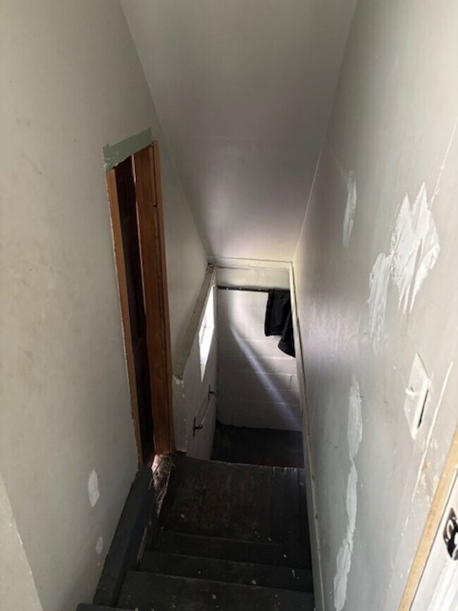 Building Photo - Move in Ready- $1495.00