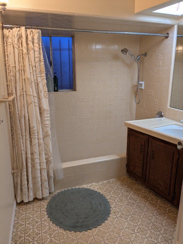 Building Photo - 5480 Redland Dr