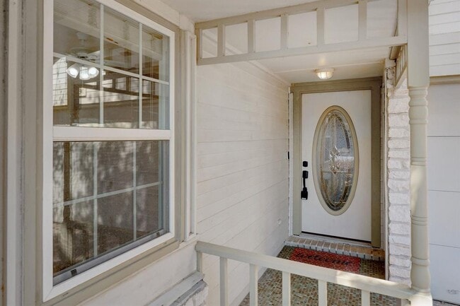 Building Photo - 16710 Whitebrush Loop