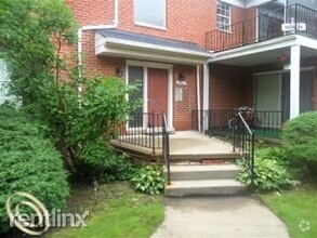 Building Photo - 2 br, 2 bath Condo - 27654 E Echo Vly Unit...