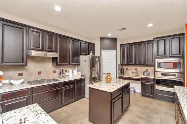 Building Photo - 6915 Moreleigh Branch Dr