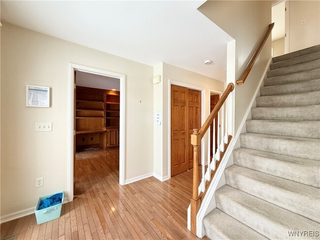 Building Photo - 175 Crown Royal Dr