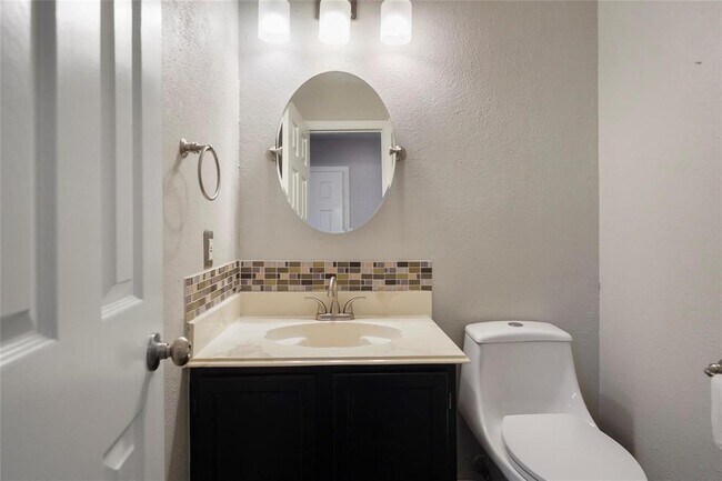 Building Photo - 4426 Echo Falls Dr