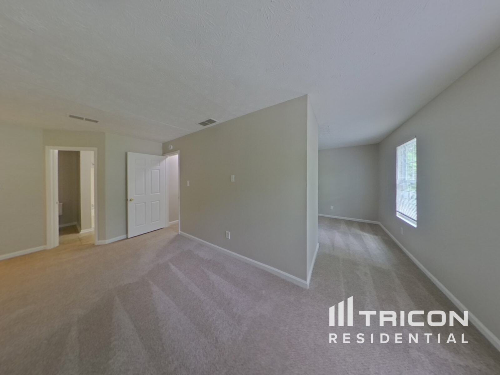 Building Photo - 5242 Selene Dr