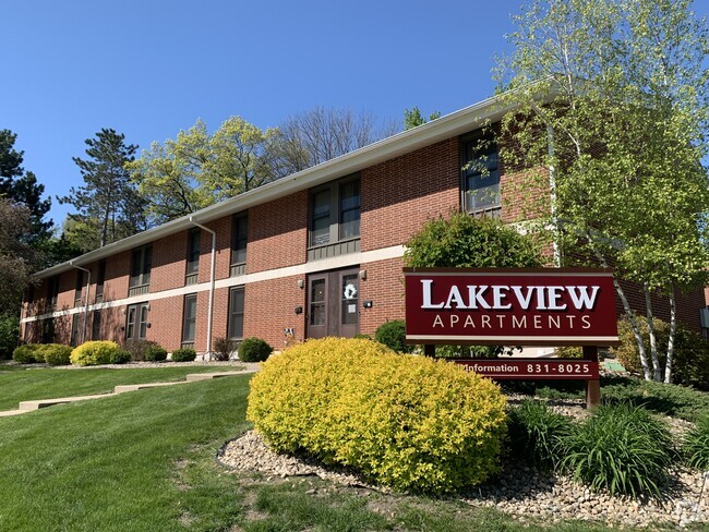 Building Photo - Middleton Lakeview Apartments