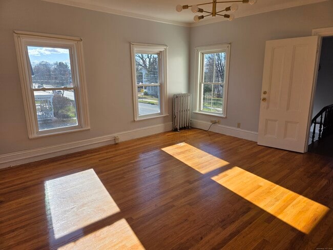 Building Photo - 147 Pearl St