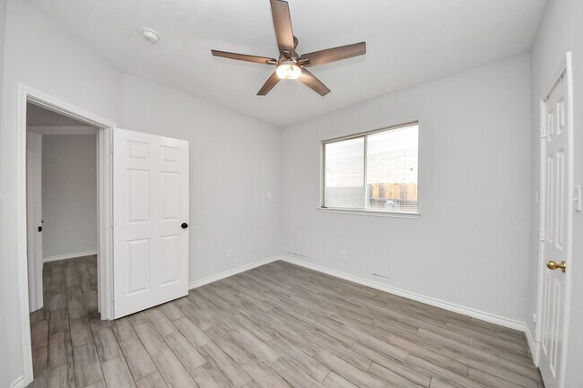 Building Photo - 11514 Mill Bridge Ct