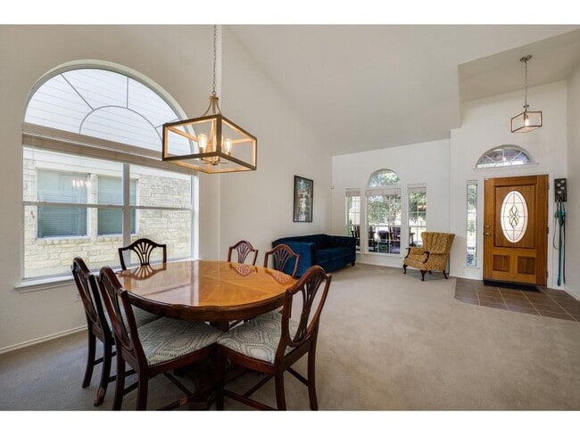 Building Photo - 14205 Willow Tank Dr