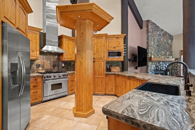 Building Photo - Mill Creek Estate Retreat | Incline Village