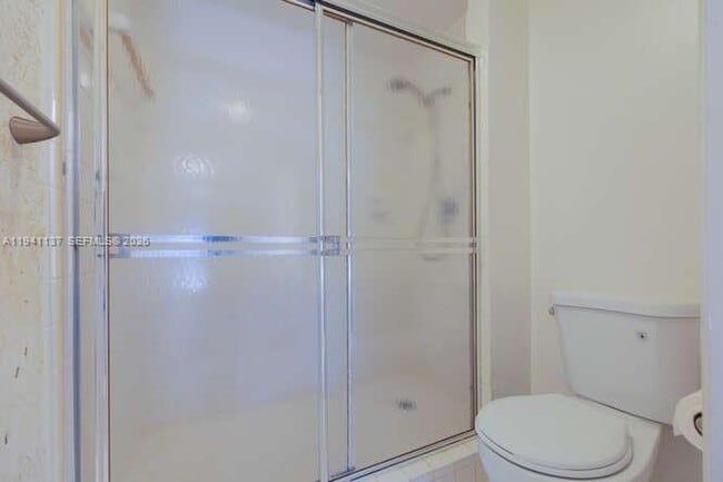 Building Photo - 642 SE 22nd Dr