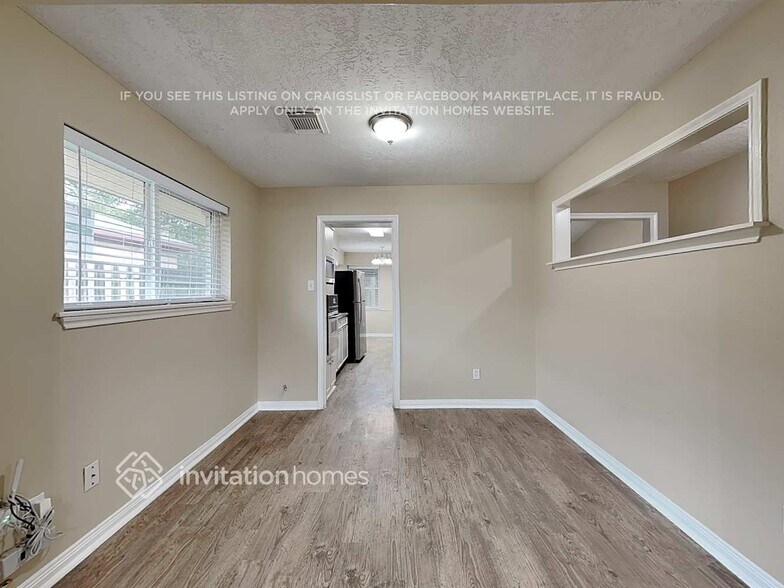 Building Photo - 801 Newport Blvd