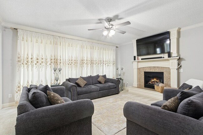 Building Photo - 5341 Meadowlark Dr