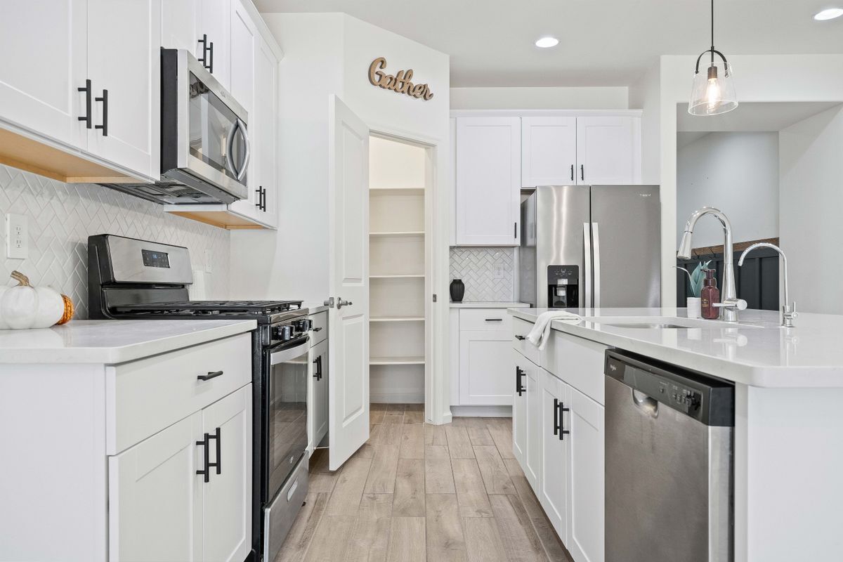 Building Photo - 12486 N Reeves Pl