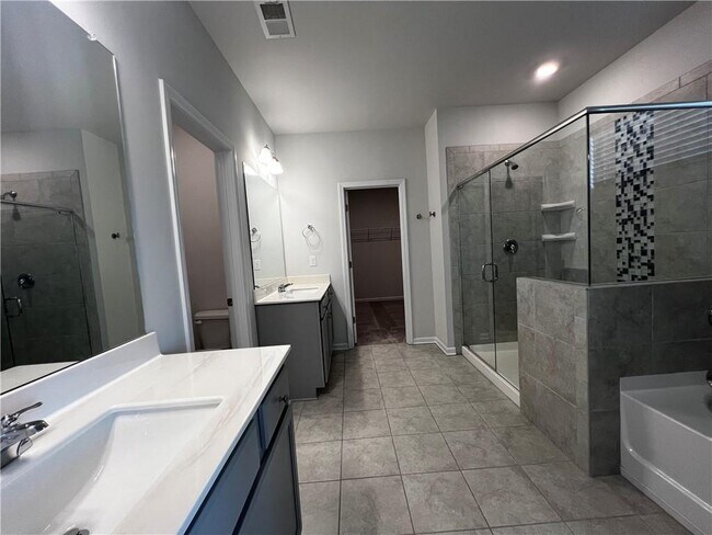 Building Photo - 3339 Fall Branch Ln