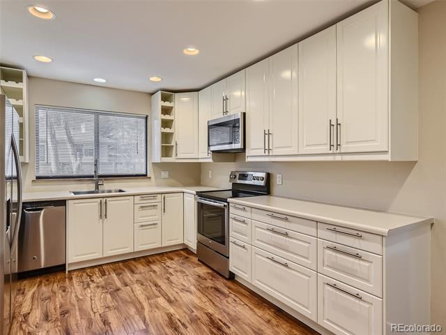 Building Photo - 1383 Briar Cir