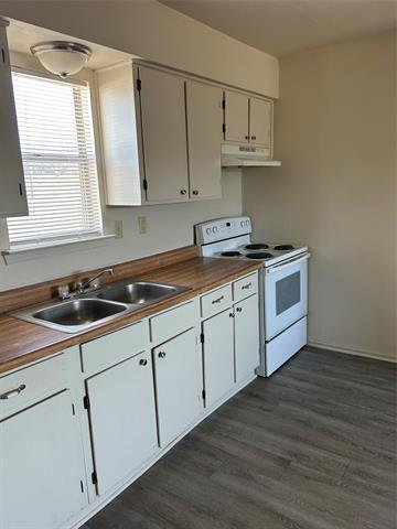 Building Photo - 1848 Coral Rd